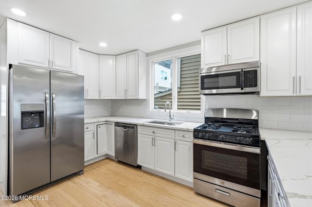 21 New Street, Sea Bright, NJ 07760