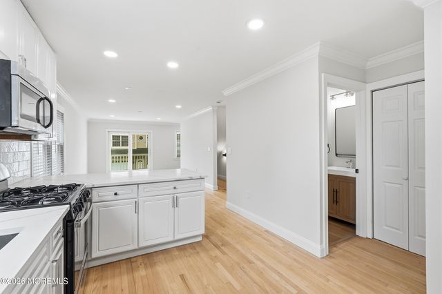 21 New Street, Sea Bright, NJ 07760