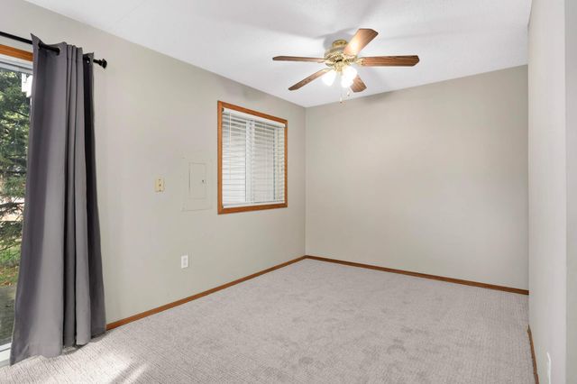 7616 157th Street W D, Apple Valley, MN 55124