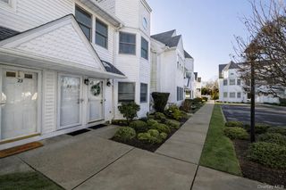 22 Ridgewood Drive, Wantagh, NY 11793