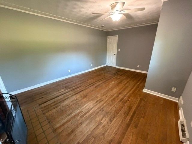 717 Hazelwood Drive, Vermilion, OH 44089