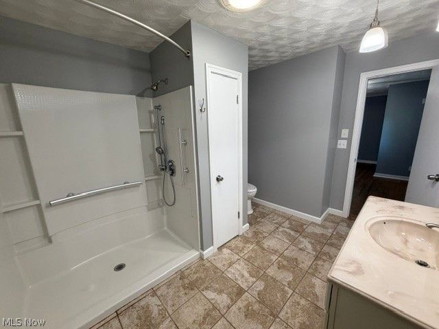 717 Hazelwood Drive, Vermilion, OH 44089