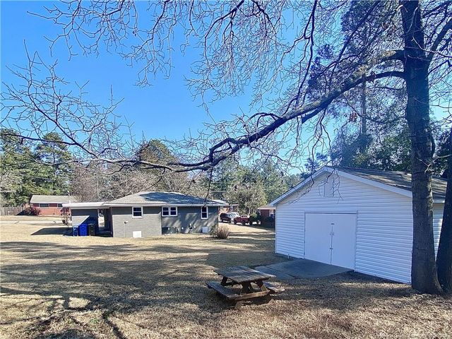 3037 Wedgewood Drive, Fayetteville, NC 28301