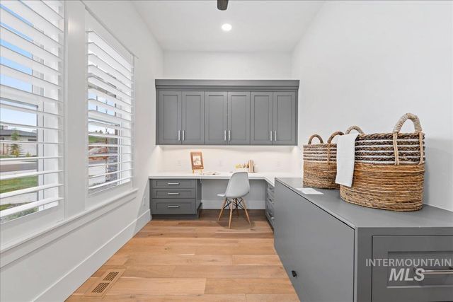 2379 S Mallard Wing Way, Eagle, ID 83616