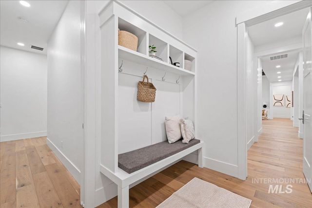 2379 S Mallard Wing Way, Eagle, ID 83616