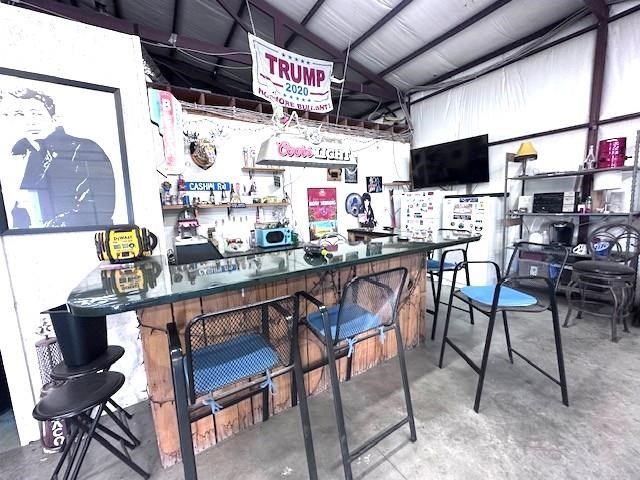 9683 NW Madische Rd, Elgin, OK 73538