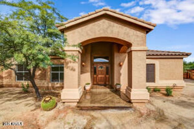 6032 E SKINNER Drive