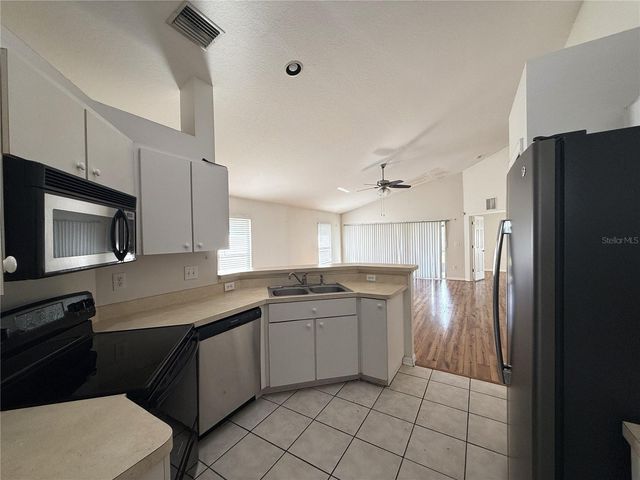 6518 BRIDGECREST DRIVE, Lithia, FL 33547