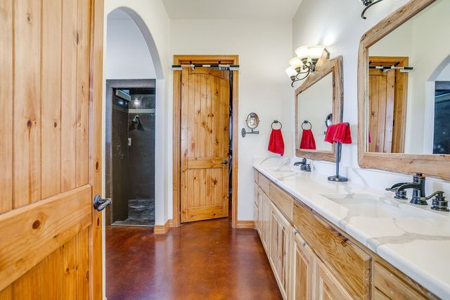 2608 Turkey Creek Road, Mineral Wells, TX 76067