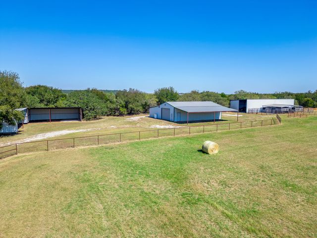 2608 Turkey Creek Road, Mineral Wells, TX 76067