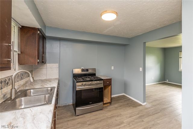 211 Brace Avenue, Elyria, OH 44035