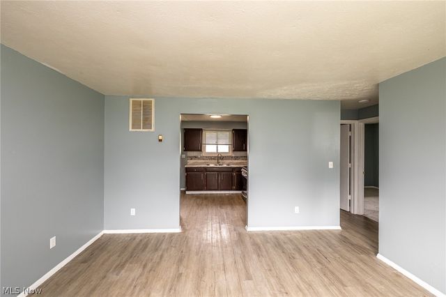 211 Brace Avenue, Elyria, OH 44035