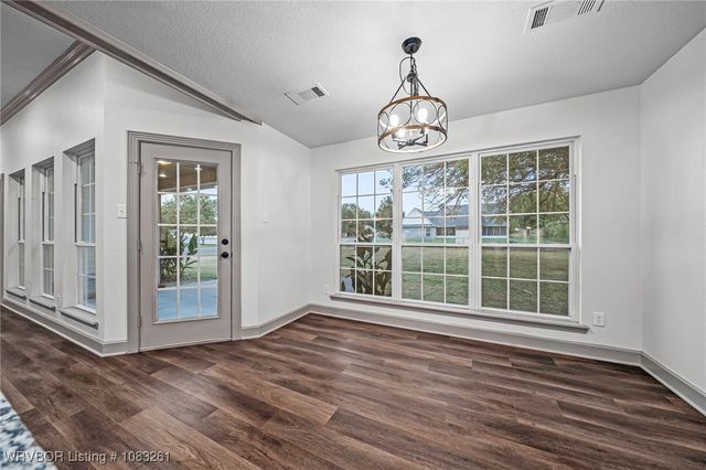 2001 Joyce Drive, Lavaca, AR 72941