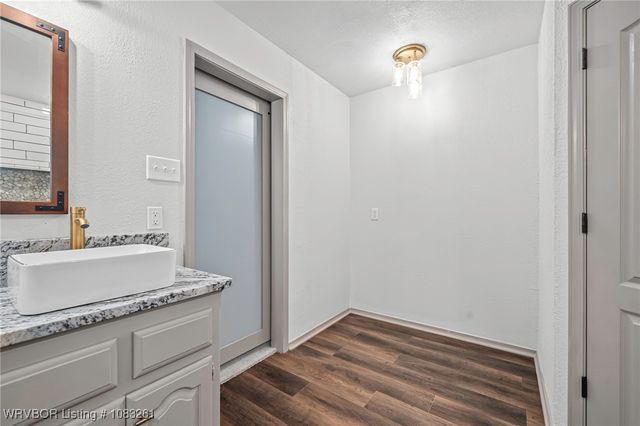 2001 Joyce Drive, Lavaca, AR 72941