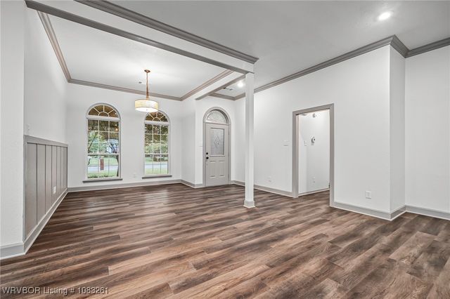 2001 Joyce Drive, Lavaca, AR 72941