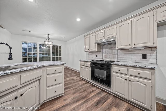 2001 Joyce Drive, Lavaca, AR 72941