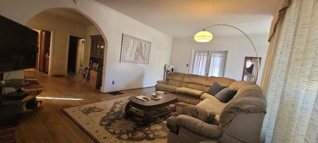 2512 E 04th Street, Chattanooga, TN 37404
