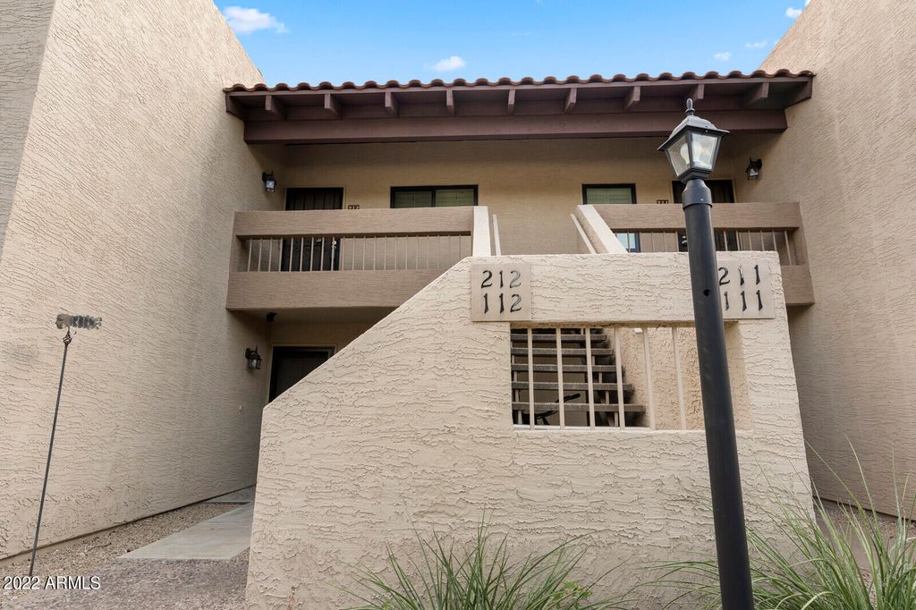 8651 E Royal Palm Road 212, Scottsdale, AZ 85258 — photo 2