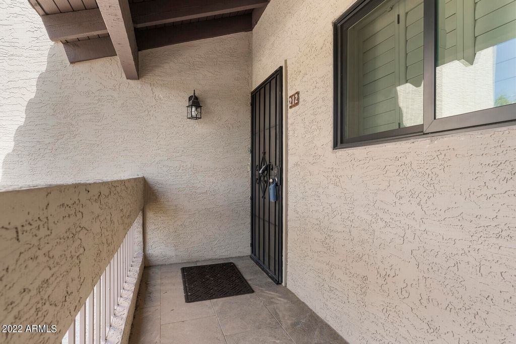 8651 E Royal Palm Road 212, Scottsdale, AZ 85258 — photo 3