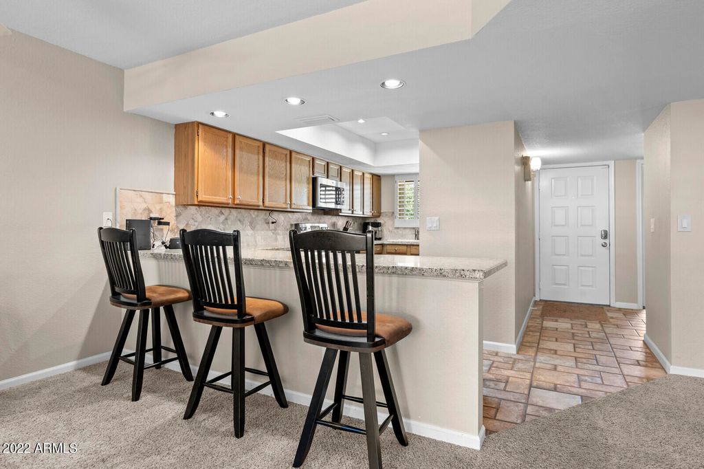 8651 E Royal Palm Road 212, Scottsdale, AZ 85258 — photo 4