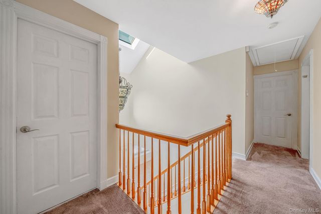 2 Max Way, Commack, NY 11725