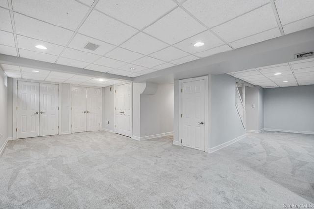 2 Max Way, Commack, NY 11725