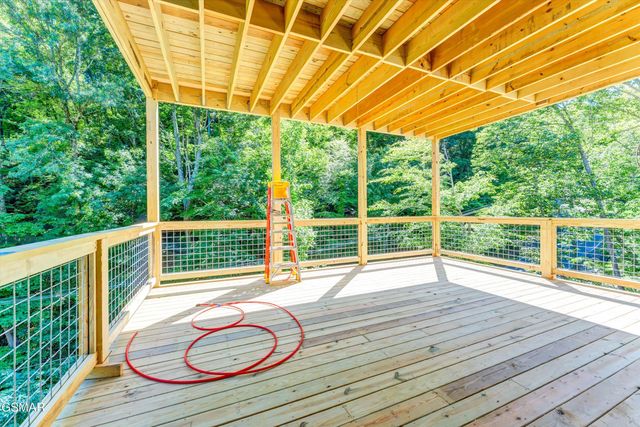 928 Ski Mountain Road, Gatlinburg, TN 37738