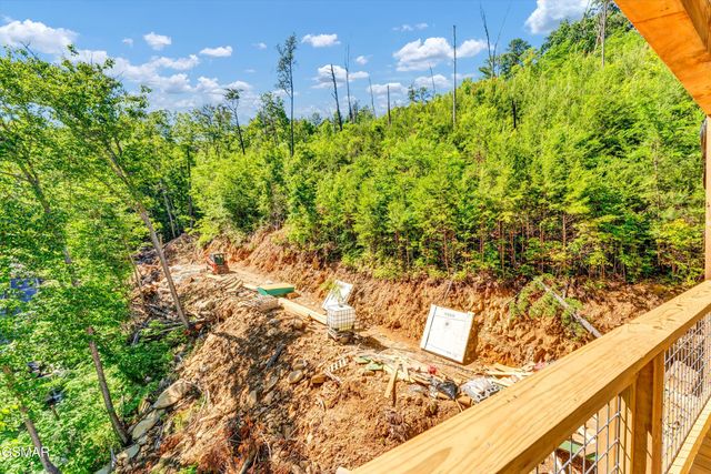 928 Ski Mountain Road, Gatlinburg, TN 37738