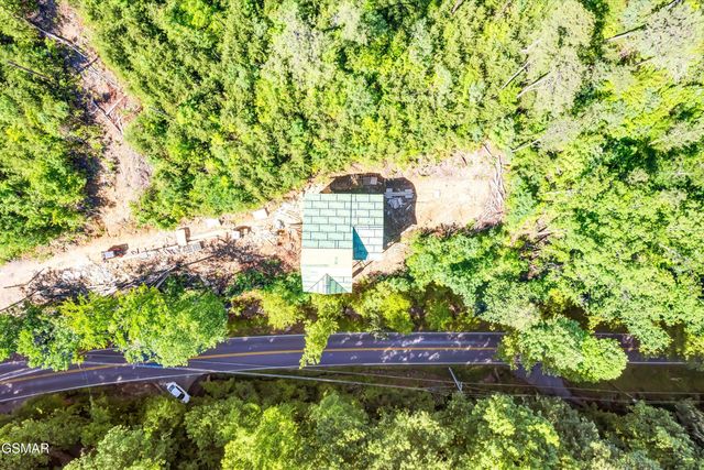 928 Ski Mountain Road, Gatlinburg, TN 37738