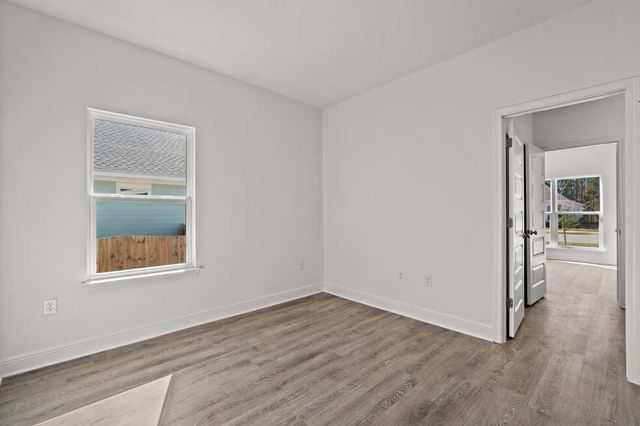 37 W Farm Owl Drive, Freeport, FL 32439