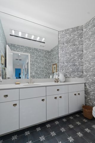 407 43rd Avenue SW, Vero Beach, FL 32968