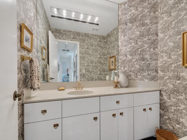 407 43rd Avenue SW, Vero Beach, FL 32968