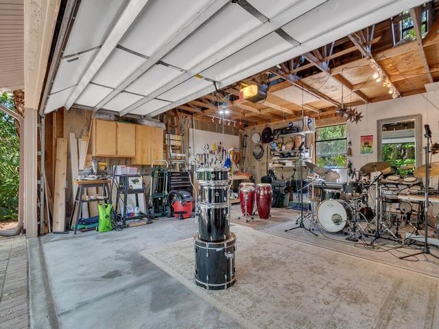 407 43rd Avenue SW, Vero Beach, FL 32968