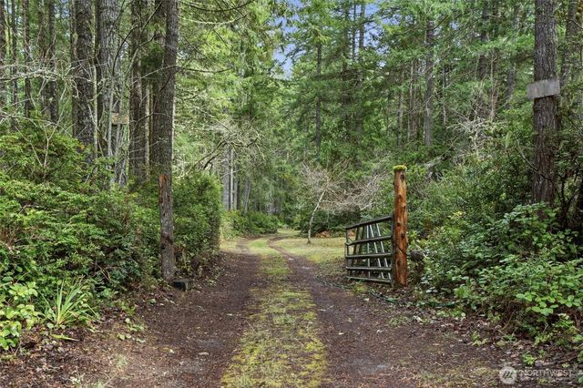 5008 Bridletree Drive NW, Bremerton, WA 98312