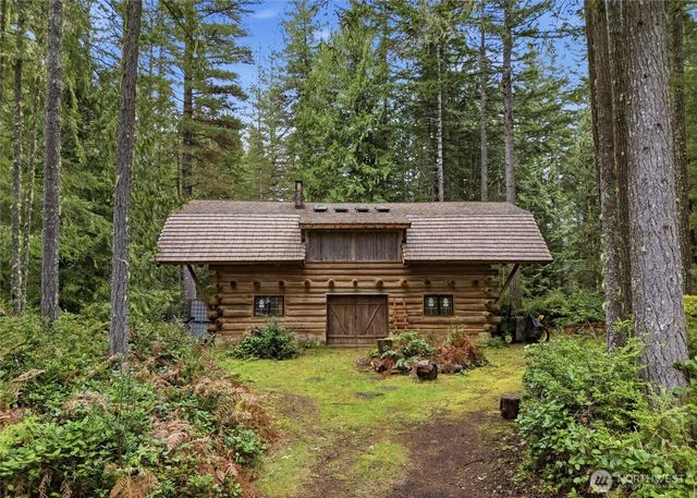 5008 Bridletree Drive NW, Bremerton, WA 98312