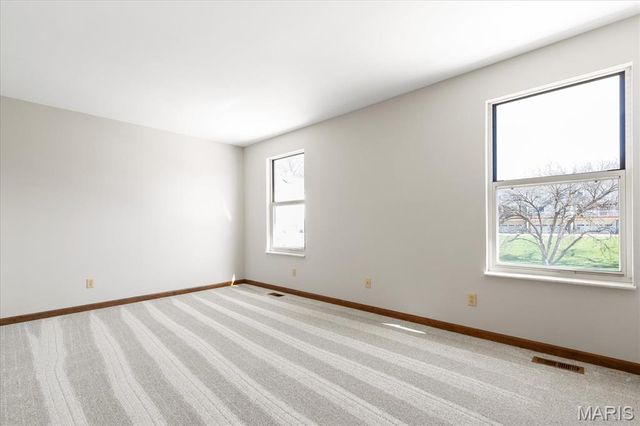 1781 Honeysuckle Drive 11, St Charles, MO 63303