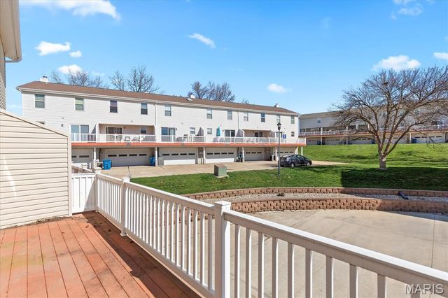 1781 Honeysuckle Drive 11, St Charles, MO 63303