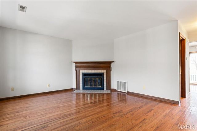 1781 Honeysuckle Drive 11, St Charles, MO 63303