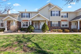 1781 Honeysuckle Drive 11, St Charles, MO 63303