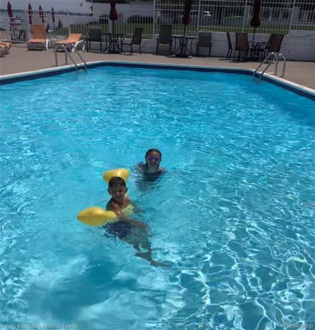 4500 Lakeshore Road 20, Fort Gratiot Charter Township, MI 48059