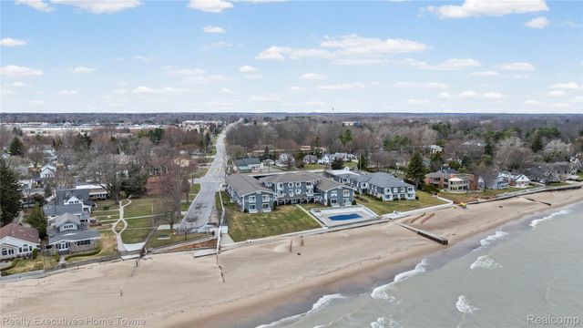 4500 Lakeshore Road 20, Fort Gratiot Charter Township, MI 48059