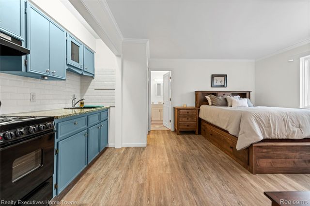 4500 Lakeshore Road 20, Fort Gratiot Charter Township, MI 48059