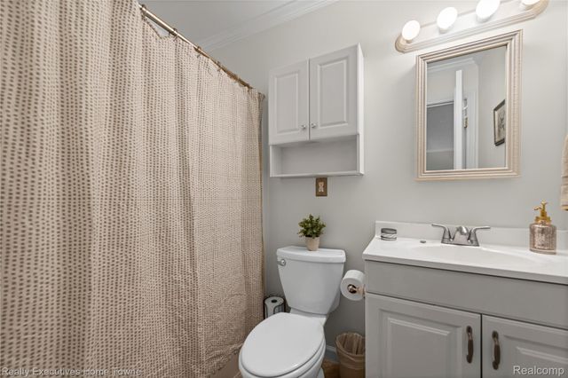 4500 Lakeshore Road 20, Fort Gratiot Charter Township, MI 48059