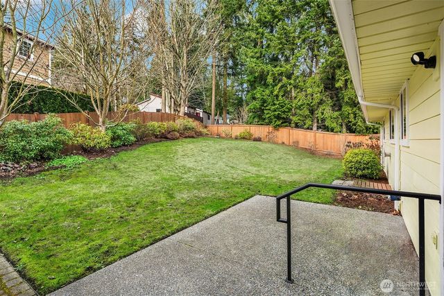 23700 77th Avenue W, Edmonds, WA 98026