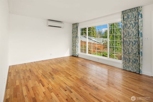 23700 77th Avenue W, Edmonds, WA 98026