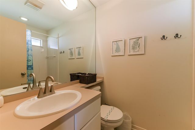 18418 E De Vaca Lane, Galveston, TX 77554