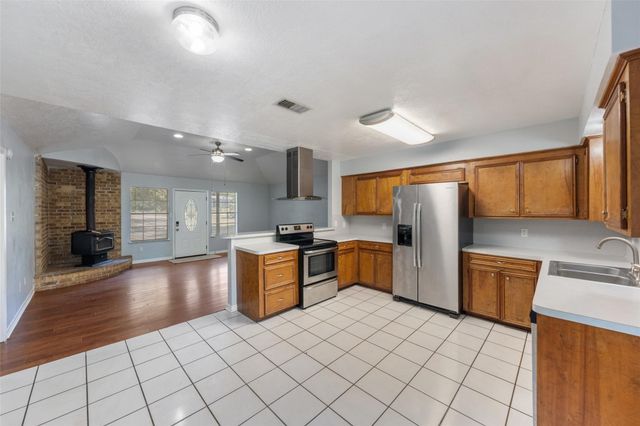 11673 Robin Lane, Conroe, TX 77303
