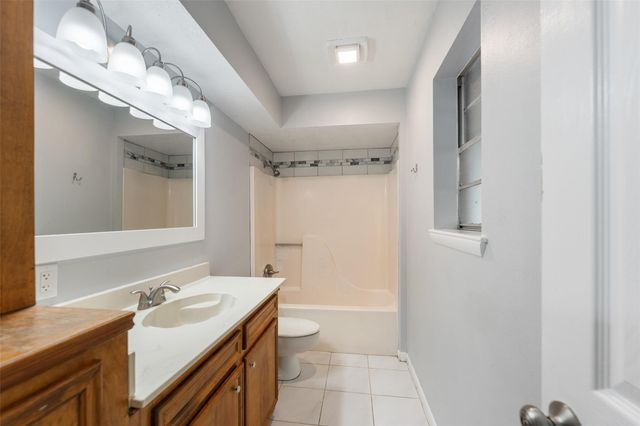 11673 Robin Lane, Conroe, TX 77303
