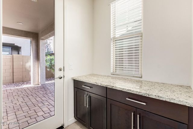 688 N ABALONE Drive, Gilbert, AZ 85233