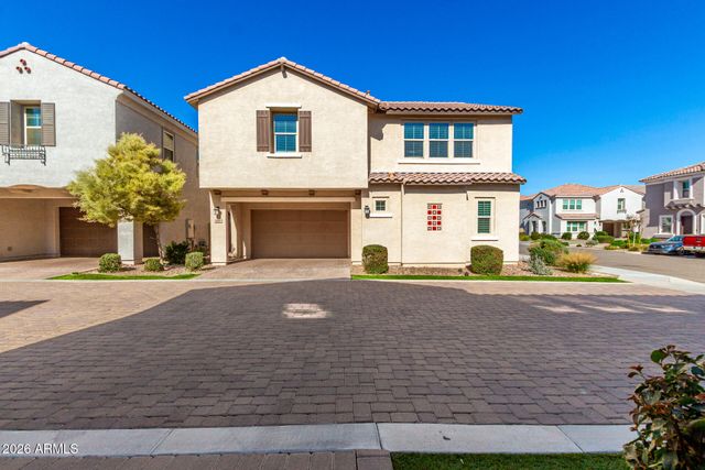 688 N ABALONE Drive, Gilbert, AZ 85233